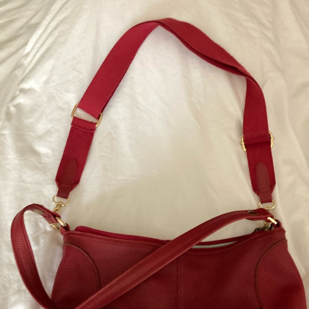 The Sak Red Leather Shoulder Bag - Picture 10 of 12